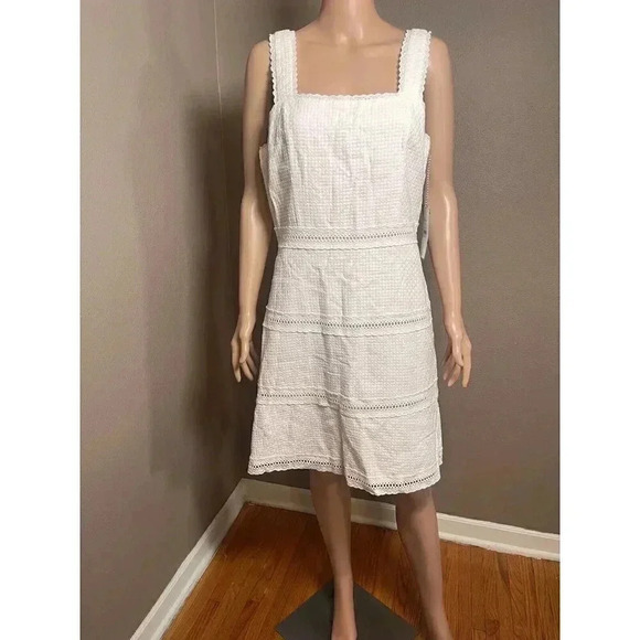 Draper James RSVP Lace Tiered Dress Size 10 - Picture 2 of 11